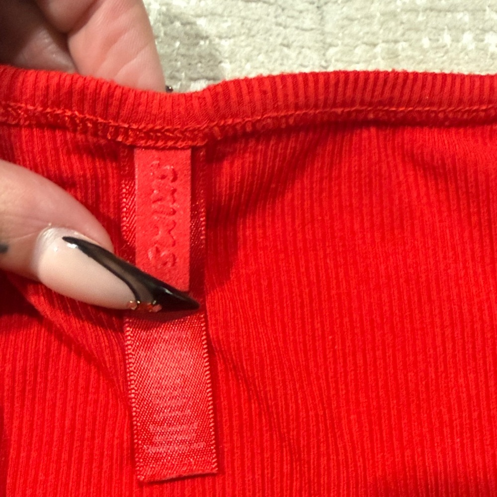 SKIMS Red Lace-Trim Ribbed Button-Front Tank - Picture 4 of 5